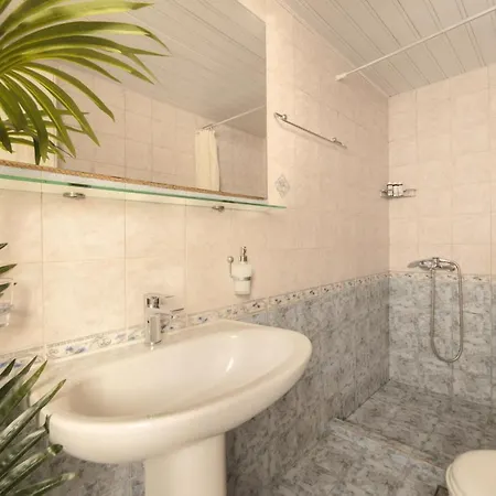 Апартаменты Private Apartment, Unique Location - Sea View *