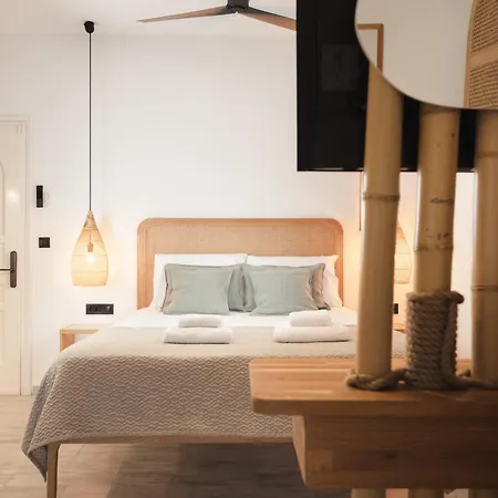 דירה Private Apartment, Unique Location - Sea View